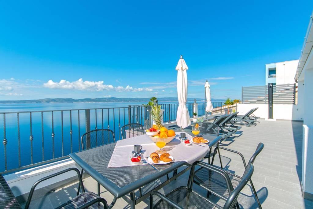 Apartman Macan Brela Esterno foto