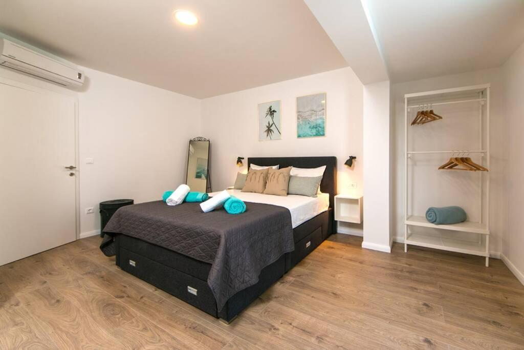 Apartman Macan Brela Esterno foto