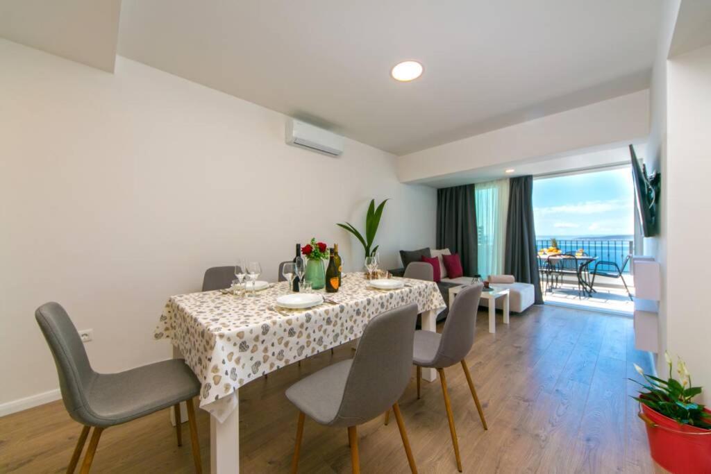 Apartman Macan Brela Esterno foto